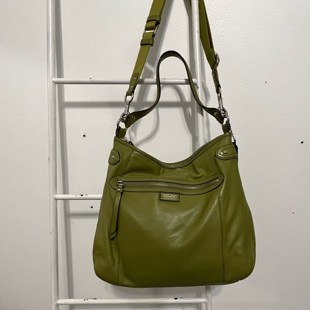 Coach Green Apple Tote/shoulder Bag EUC - Picture 1 of 5